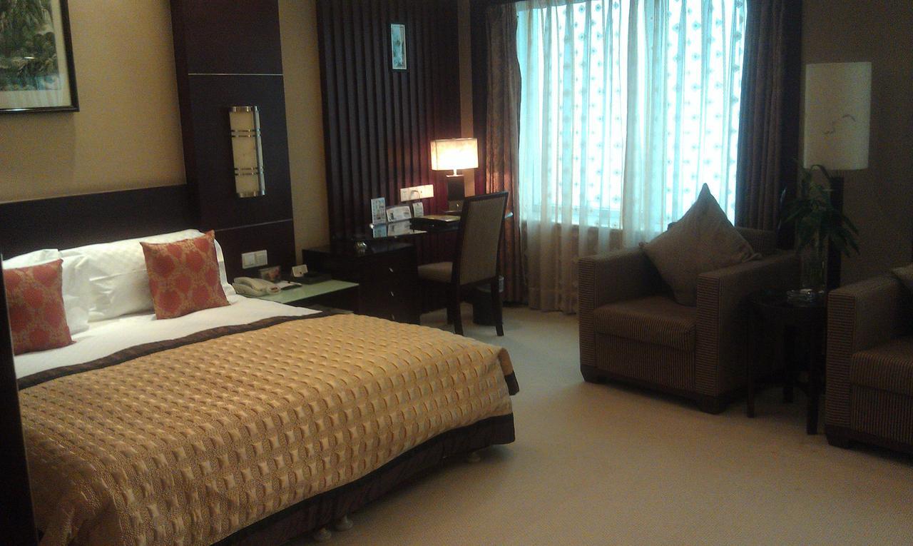 Howard Johnson Wyndham Leonora Plzaz Shanghái Exterior foto