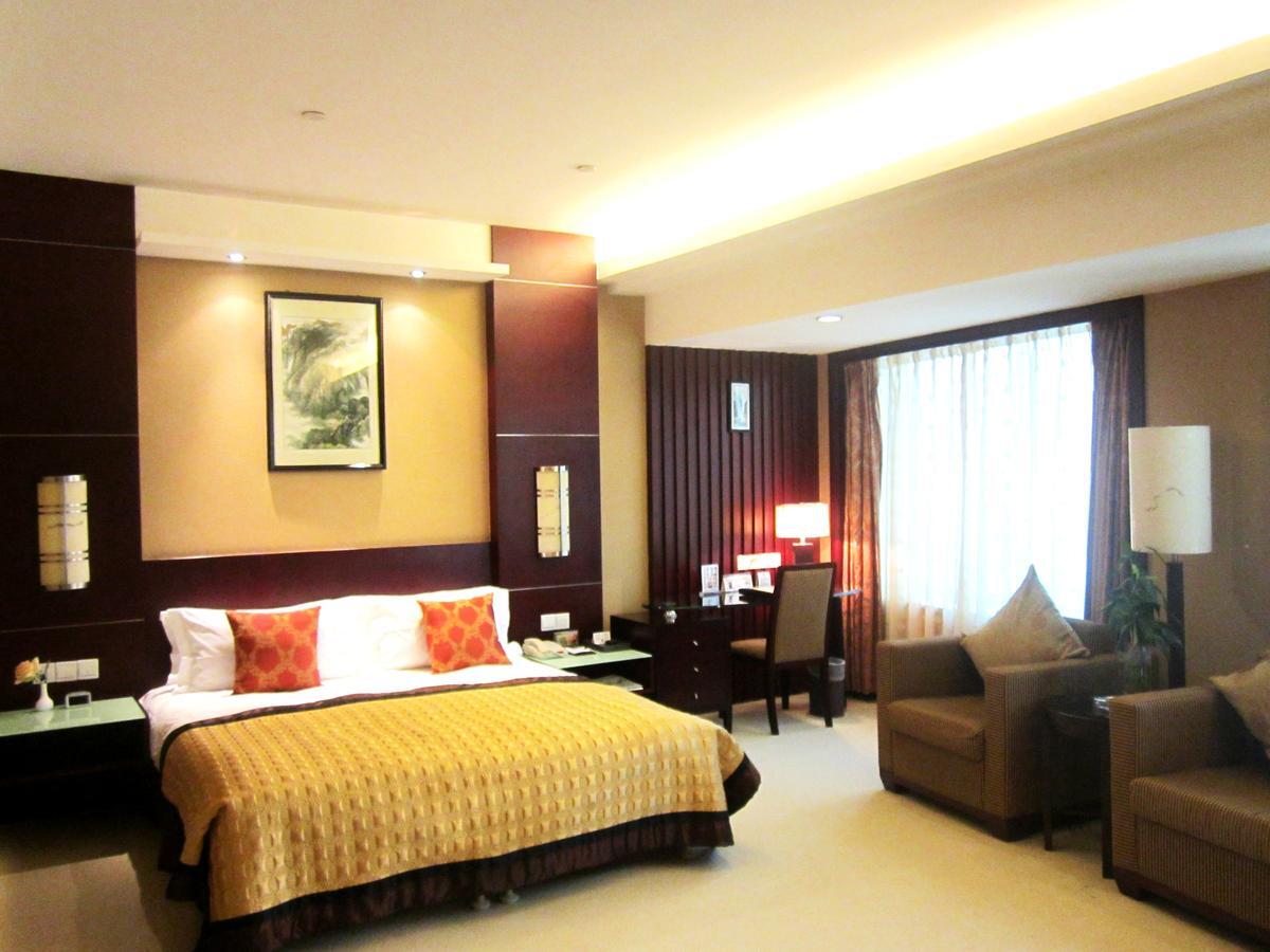 Howard Johnson Wyndham Leonora Plzaz Shanghái Exterior foto